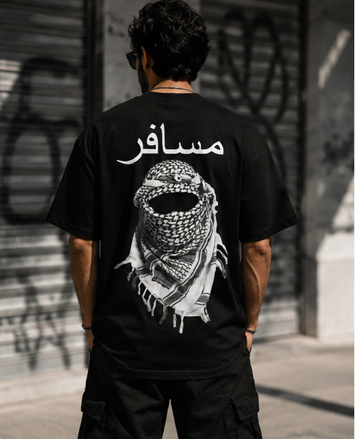 MUSAFIR - Oversized Tee
